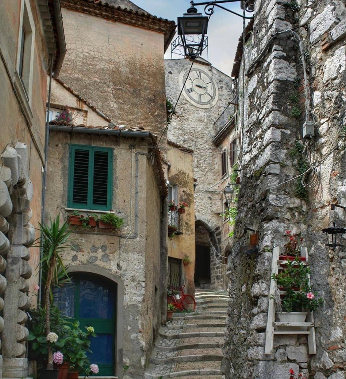 Residenza Il Panorama Della Ciociaria Bed & Breakfast Castro dei Volsci Exterior photo